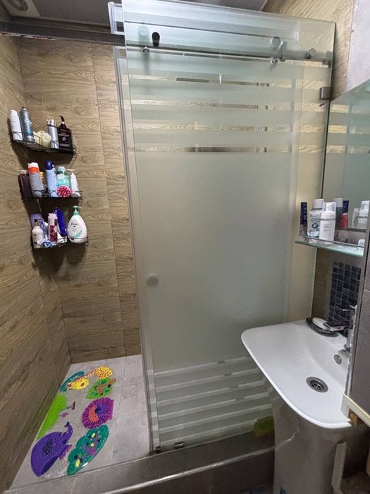 Срочно продается 4х ком квартира, ориентир: ул. С.Азимова, 80м²