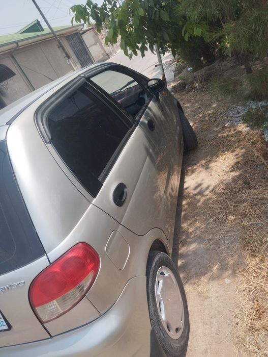 mashina idyal holatda