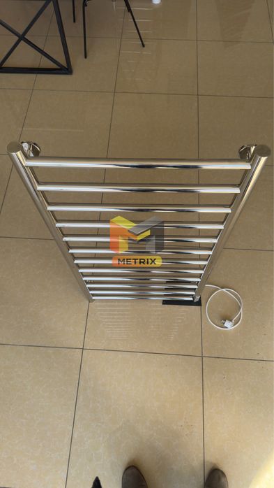 Самый большой электрический полотенцесушитель в Узбекистане.