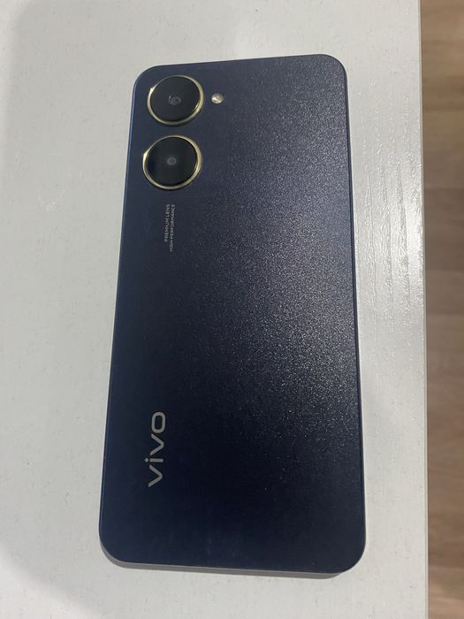 Продам смартфон vivo