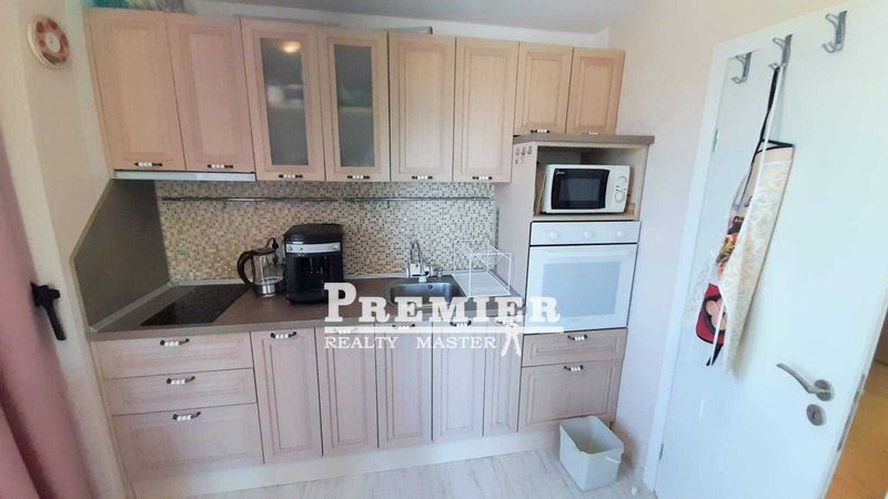 Продава се Двустаен апартамент в к.к. Слънчев бряг - 53 кв.м за 1774 €/кв.м - Снимка #13