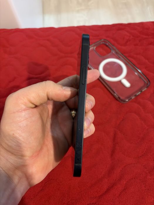 Iphone 12 in stare foarte buna de functionare.