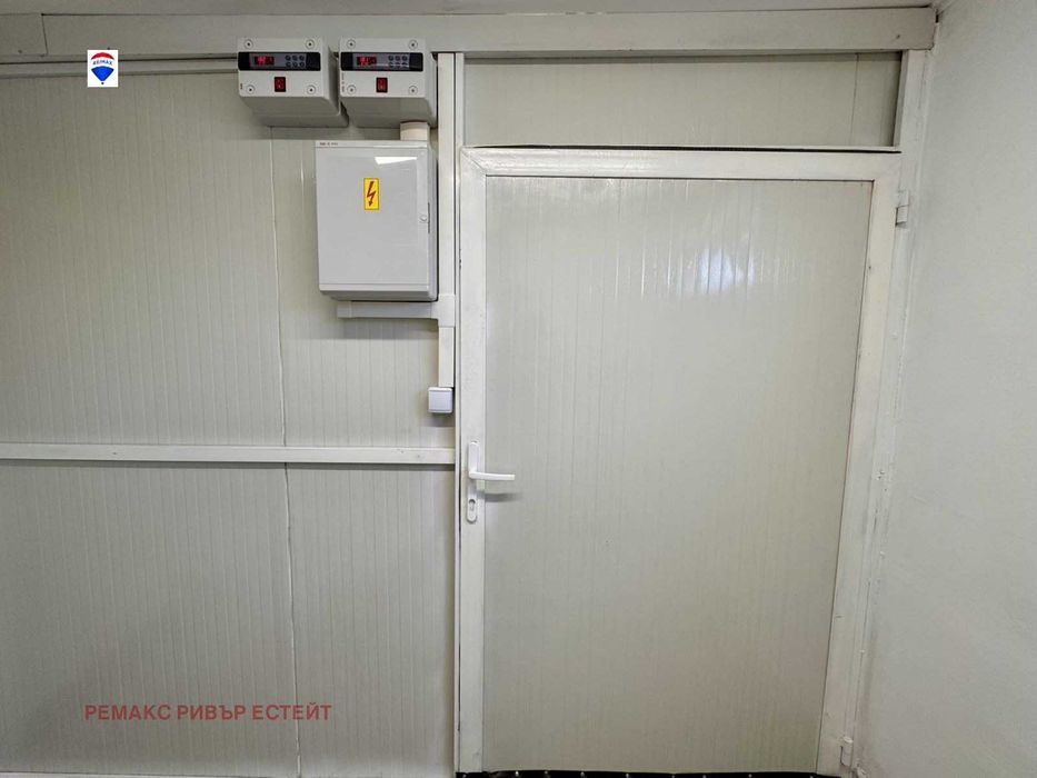 Продава се Промишлена сграда в Русе, Родина 1 - 346 кв.м за 1642 €/кв.м - Снимка #8