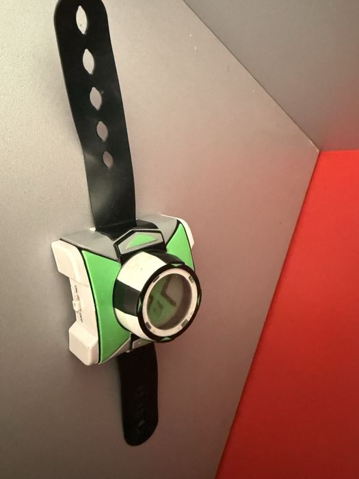 Ceas Ben 10 de vanzare