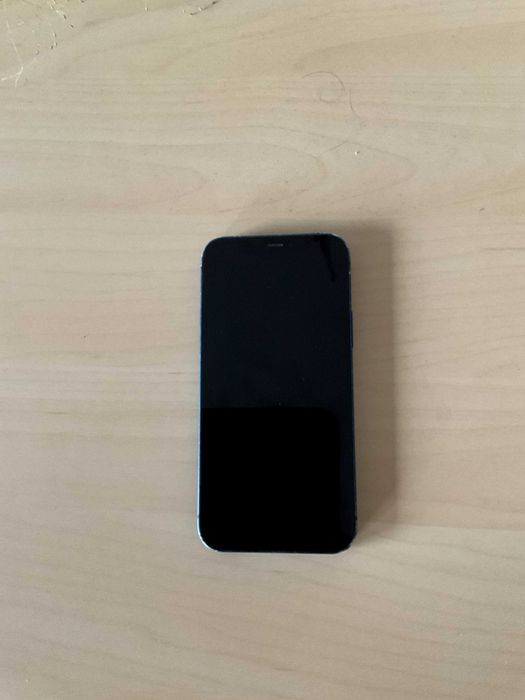 Iphone 12 în stare bună de funcționare