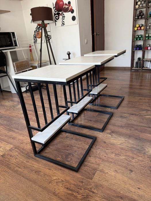 Журнальный столик