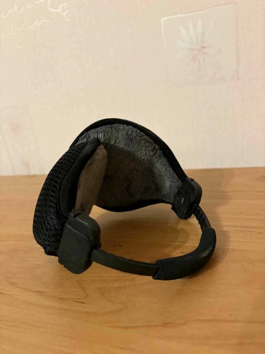 Стерео слушалки с нагреватели за уши