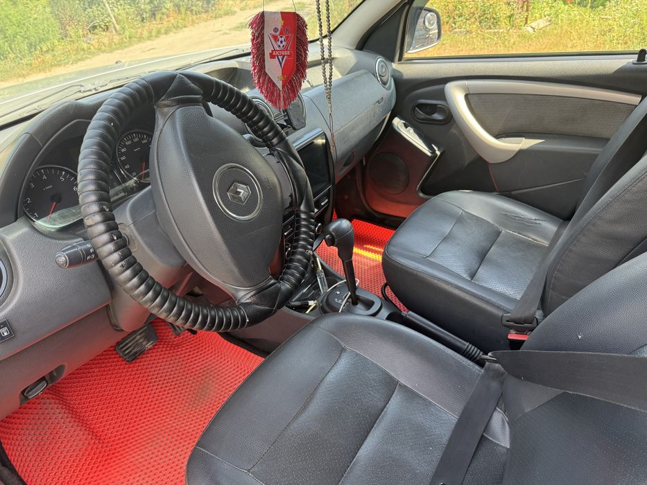 Рено дастер 2014 год.