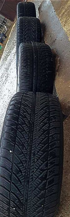 Vând roți Bmw ! Stare bună .