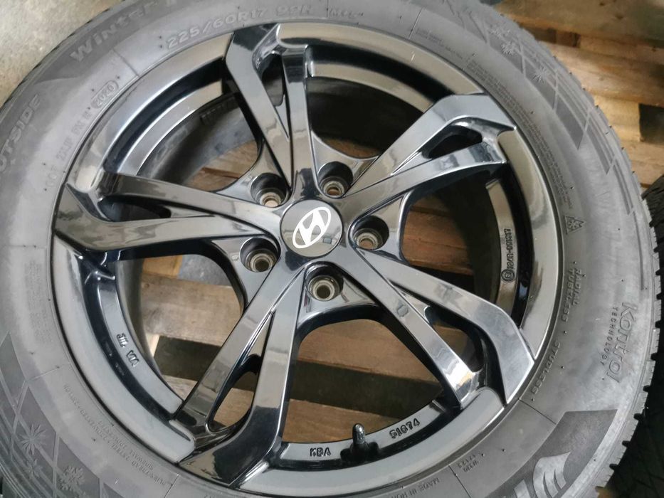 Jante Originale Hyundai Kona / Tucson R 17 cu anvelope de iarna