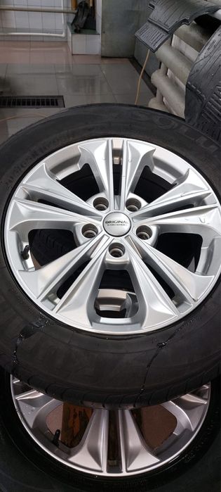 Диски с резиной 6Jx16 5/114.3 d.67.1