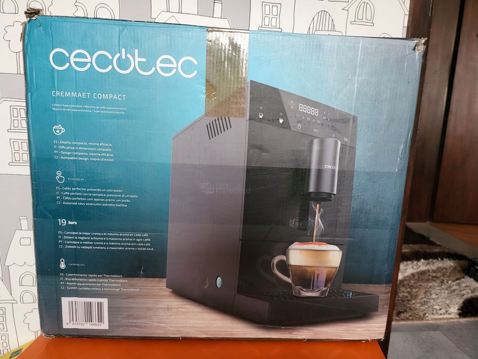Малък Мини Кафеавтомат Cecotec Cremmaet Compact