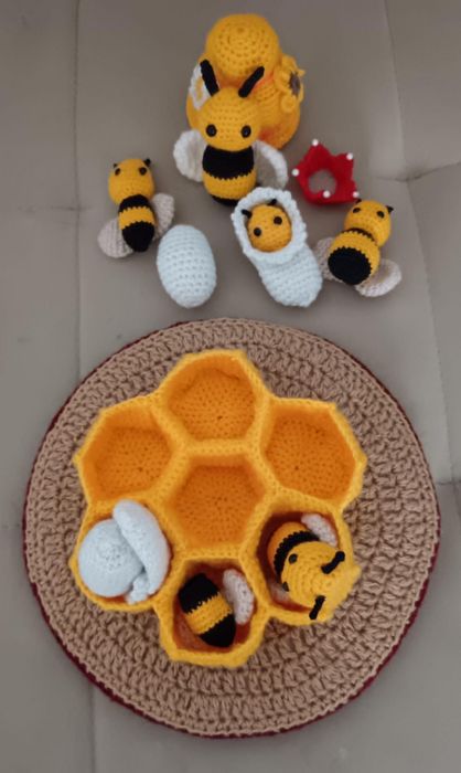 Продам вязаные игрушки