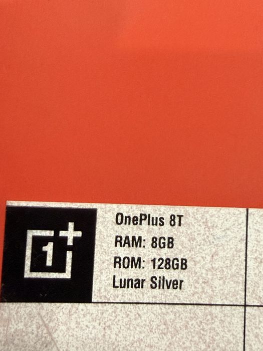 One plus 8T 8/128 snapdragon