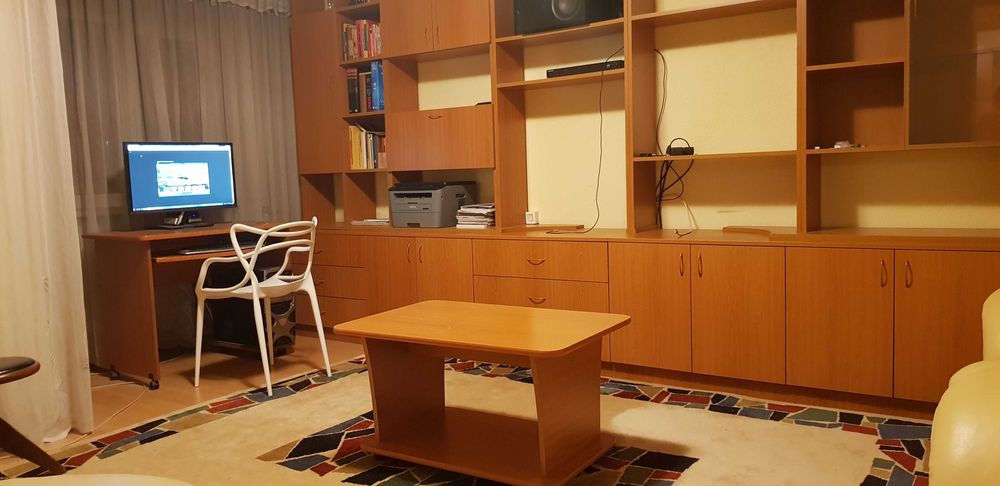 3 camere 1 Mai (Craiova), etaj 1, CT proprie, 2 bai l, decomandat, proprietar