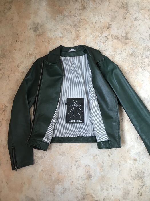 Женская куртка. Кожа