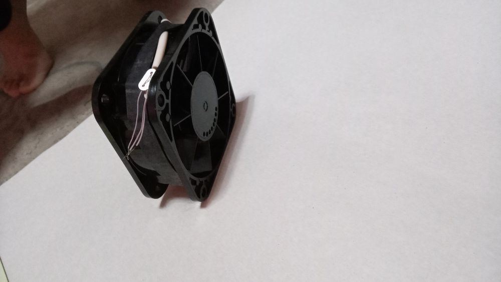 Мощныи Электровентилятор 2600 оборотов в минуту