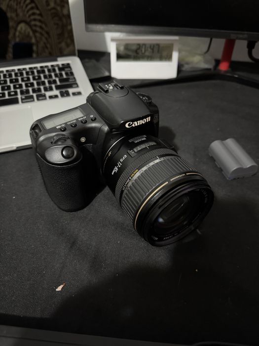 Canon 17-85mm obyektiv sotiladi
