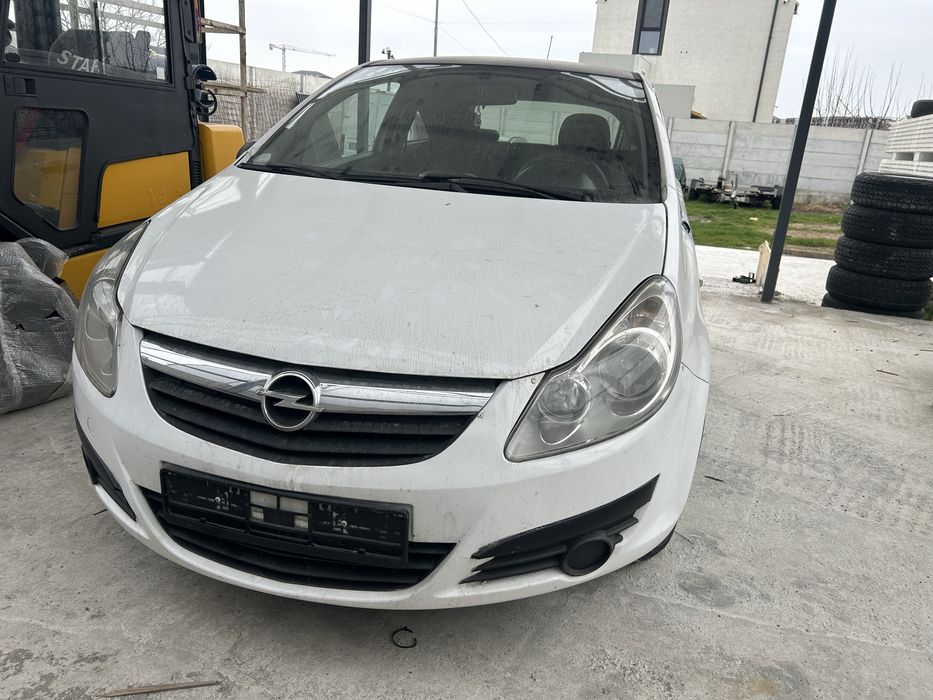 Dezmembrez Opel Corsa D 1.3 diesel 55kw 2005-2010