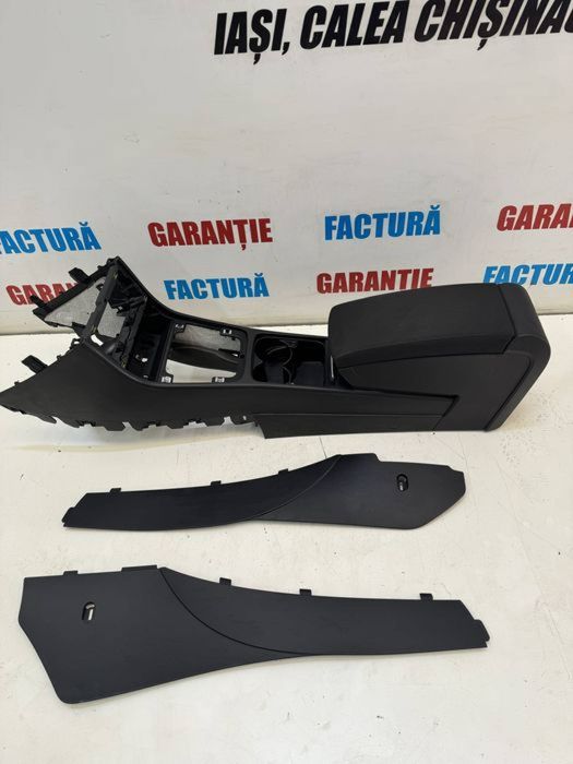 Cotiera grile ventilatie suporti pahare Passat B6 negru textil