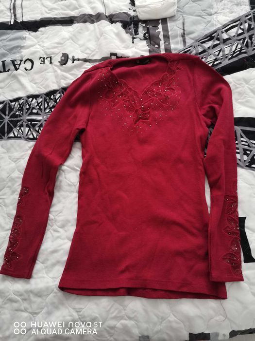 Блуза в черно и червено