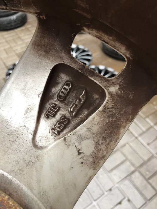 Диски на Ауди оригинальные