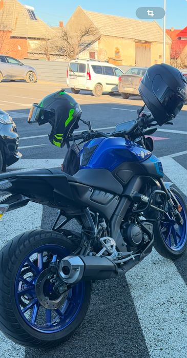 Yamaha mt125 A1.