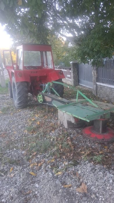 Tractor de vanzare