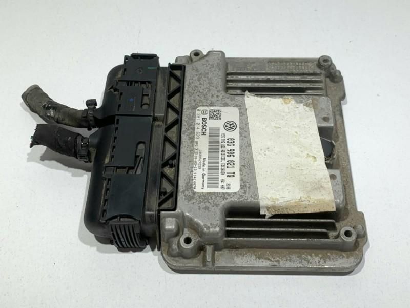 Calculator motor ECU Volkswagen Golf 5 03G906021TQ 1.9 tdi BLS