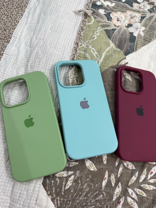 Чехлы на iPhone 14 pro