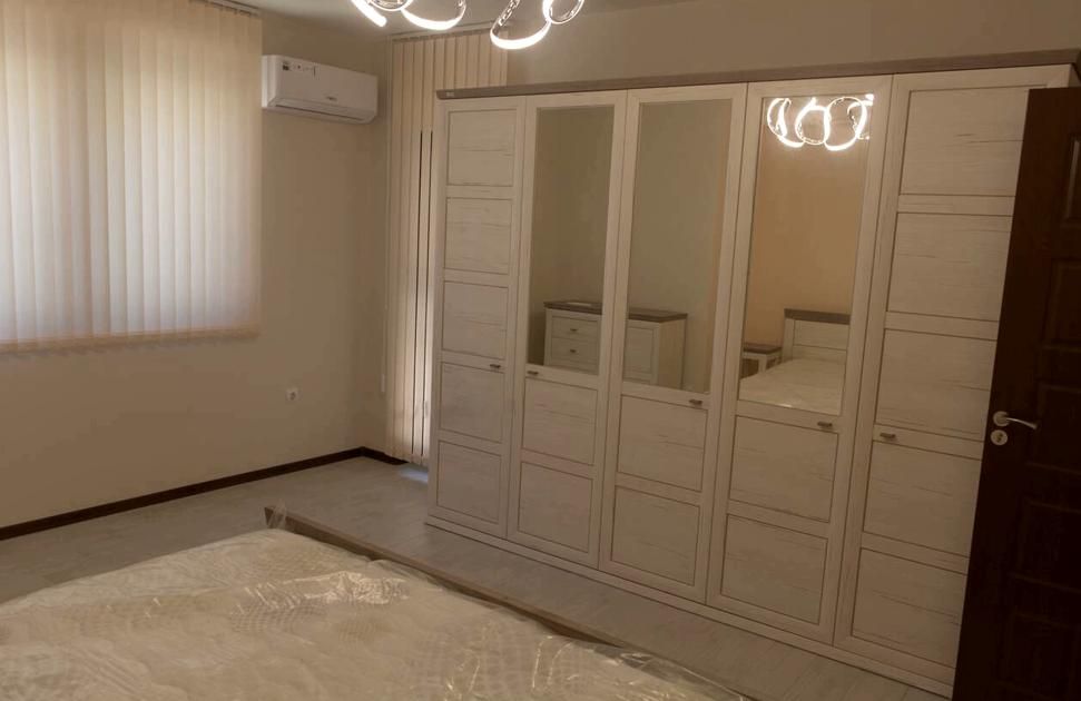 Дава се под наем Тристаен апартамент в Пловдив, Каменица 1 - 105 кв.м за 765 € - Снимка #4