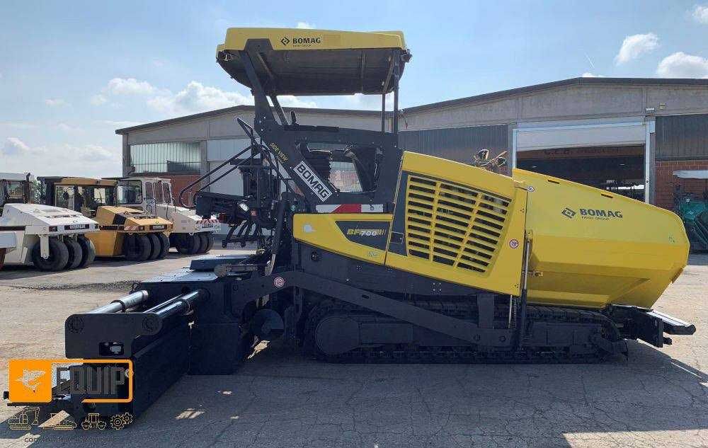 Асфальтоукладчик Bomag BF700С-2