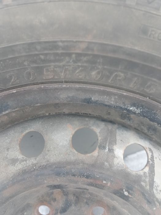 Продам шины с диском