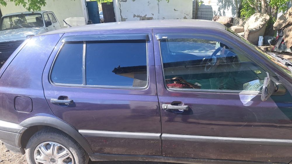 Продам гольф 3. Автомат