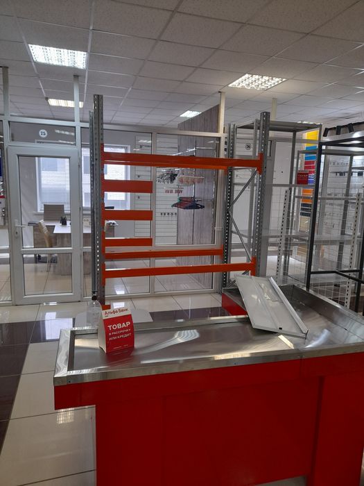 Новое торговое оборудование,стеллажи,полки,витрины, экономпанели,крючк