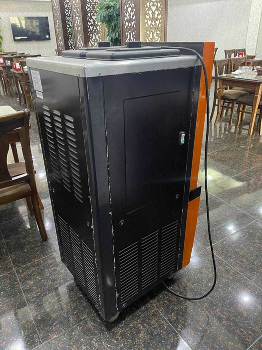 Donper muzqaymoq aparati