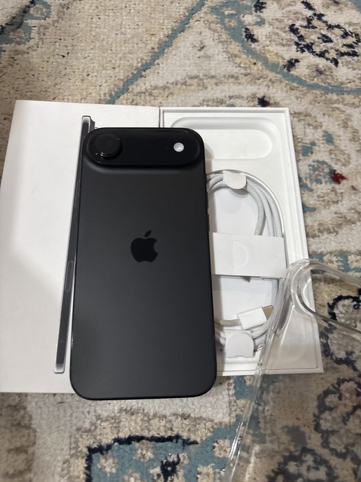 Продам iPhone Air 17