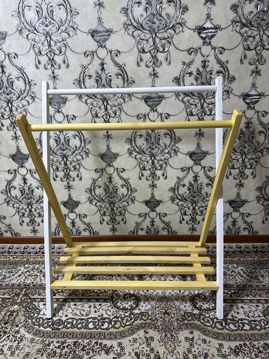 Вешалка напольная