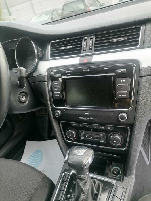 SKODA Superb 2012 — imagine 2