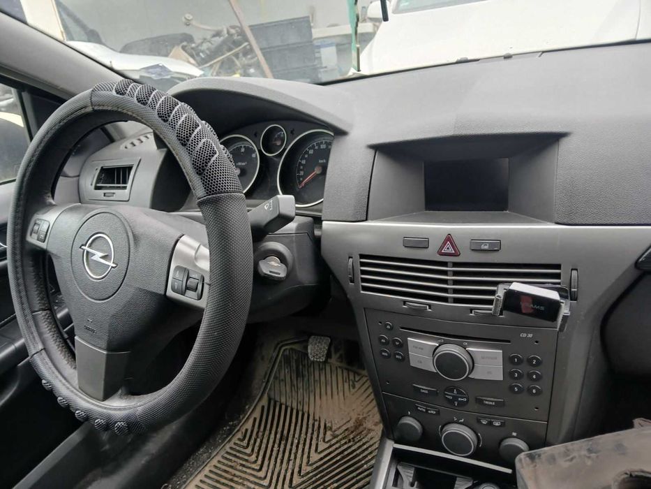 Opel Astra 1.7 dth 2005 г на части