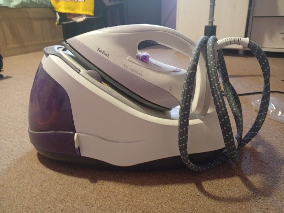 Vand statie călcat haine