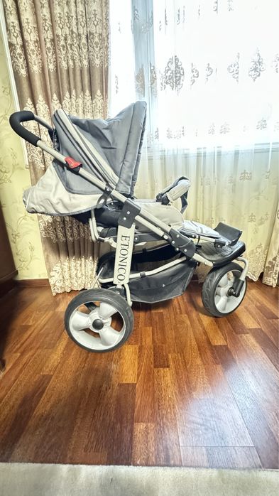 Маневренная и удобная коляска Itonico