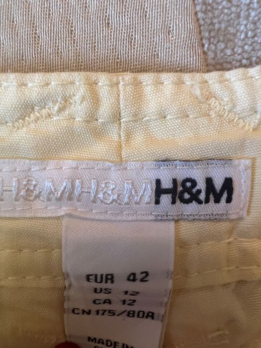 Pantaloni scurti HM 42