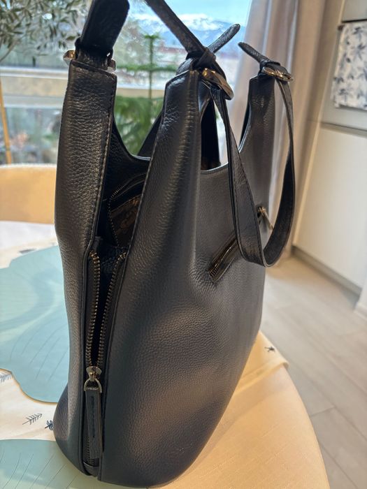 Изключително запазена и качествена кожена дамска чанта