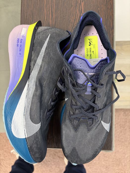 Adidasi nike nr 41 si 42.5