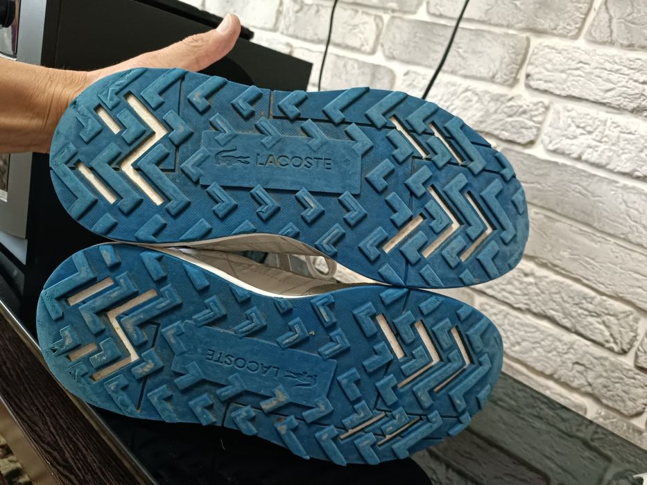 Оригинальные кроссы Lacoste