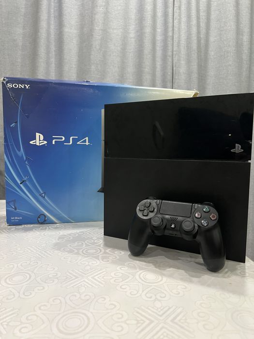 Продам Playstation 4 Fat 500GB