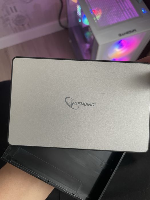 Продам SSD диск kingston на 223ГБ