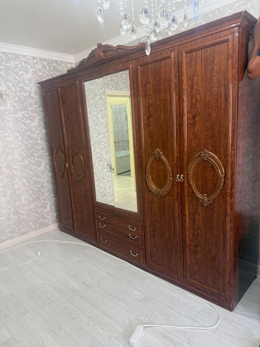 Продам Шифонер хорошем состоянии