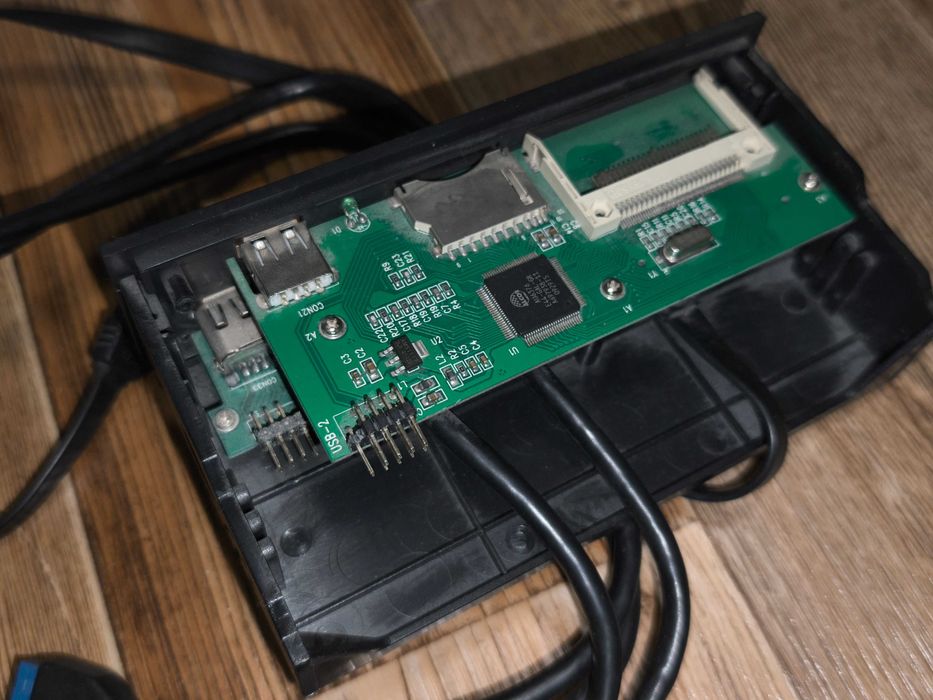 Картридер внутренний